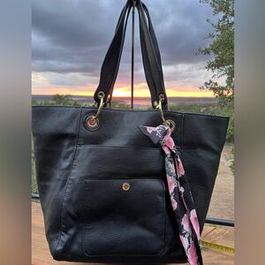 EUC Steve Madden Large Tote with Shoulder Strap & Scarf